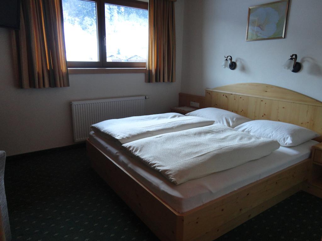 Hotel Garni Klocker Kaltenbach Exterior photo
