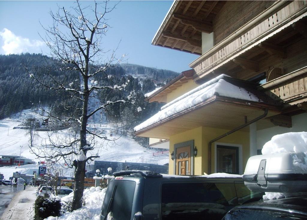 Hotel Garni Klocker Kaltenbach Exterior photo