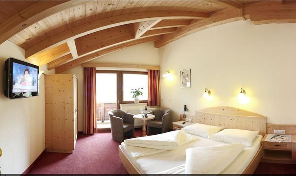 Hotel Garni Klocker Kaltenbach Room photo