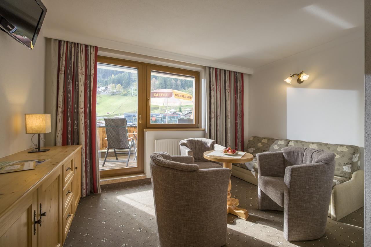 Hotel Garni Klocker Kaltenbach Exterior photo